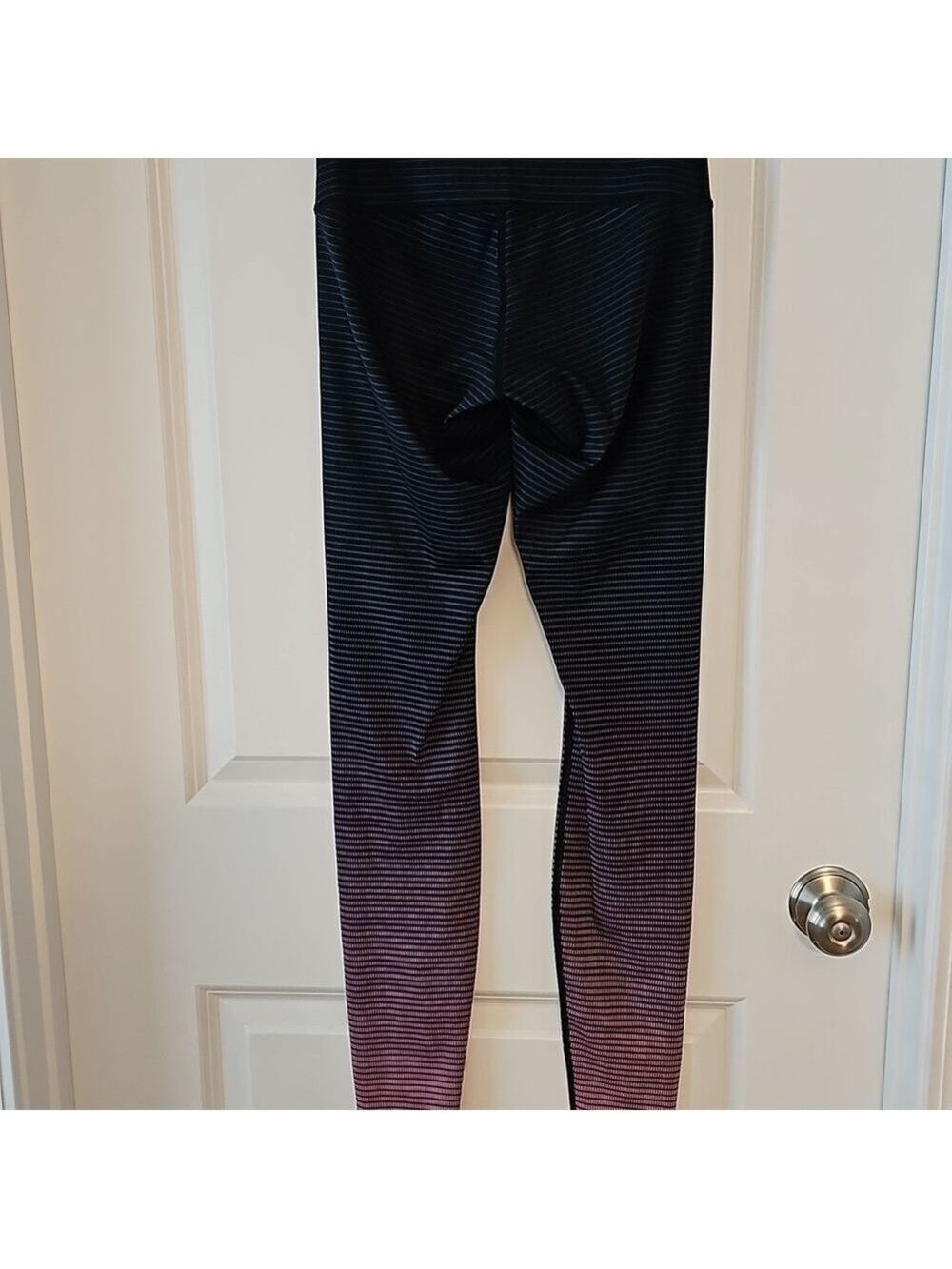387. Lululemon Wunder Under Pant - Picture 5 of 9
